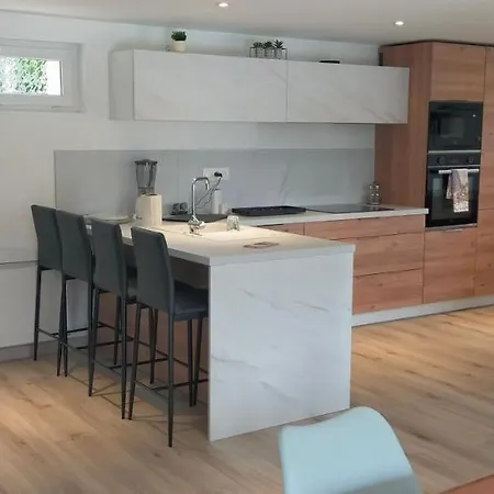 Holiday home Des Gones - Lyon Charme *